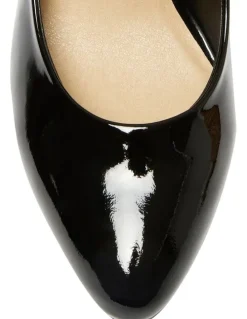 Easy Steps Otis Heeled Shoes in Black Patent Leather