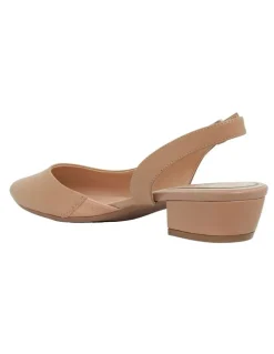 Easy Steps Ramsey Heeled Shoes in Camel Leather