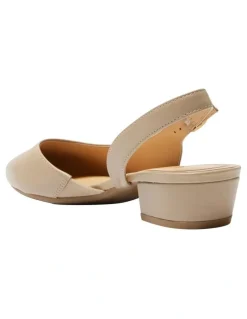 Easy Steps Ramsey Heeled Shoes in Nude Glove