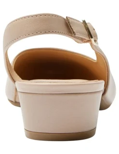 Easy Steps Ramsey Heeled Shoes in Blush Leather