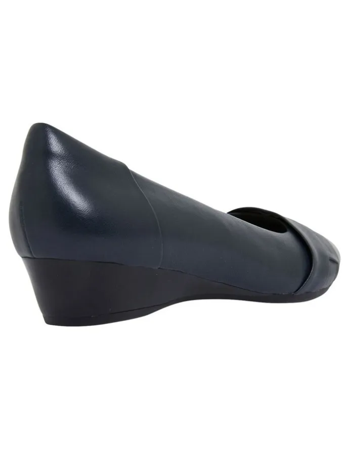 Easy Steps Saturn Heeled Shoes in Navy Glove
