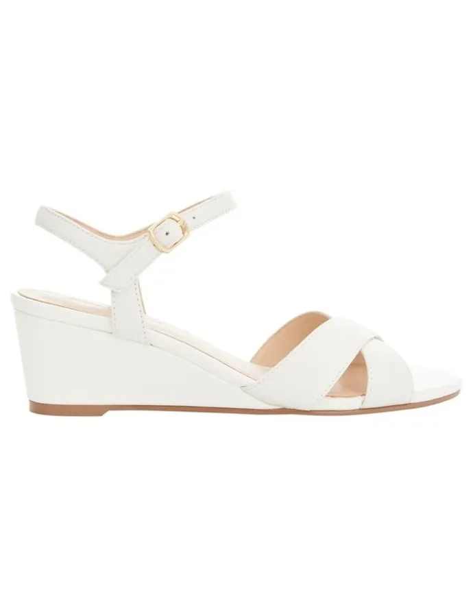 Easy Steps Shelly Leather Sandals in White