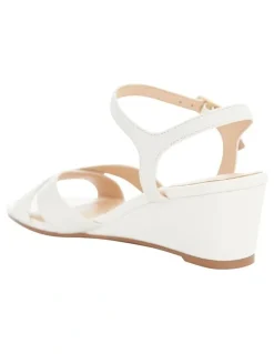 Easy Steps Shelly Leather Sandals in White
