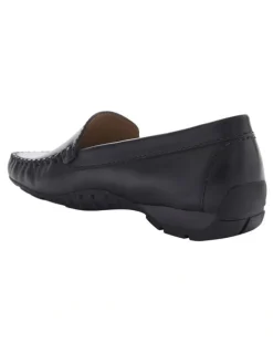 Easy Steps Sicily Flat Shoes in Black Leather