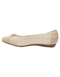 Easy Steps Tamsin Flat Shoes in Nude Patent/Print