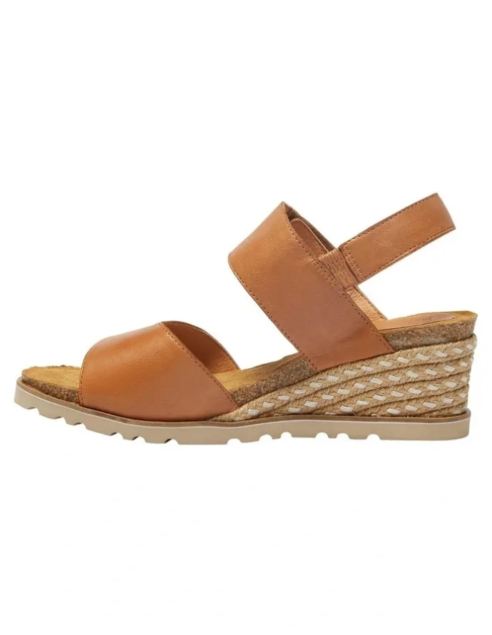 Easy Steps Terrace Sandals in Tan Leather