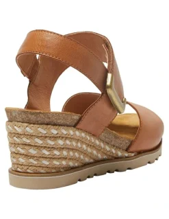 Easy Steps Terrace Sandals in Tan Leather