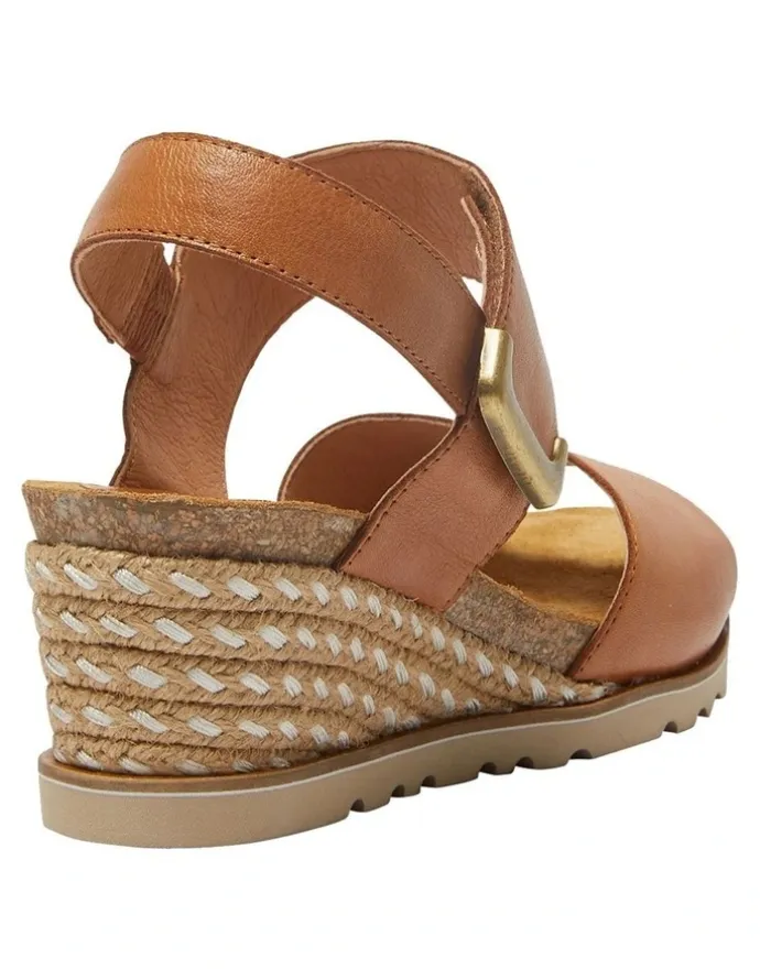 Easy Steps Terrace Sandals in Tan Leather