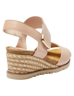 Easy Steps Terrace Sandals in Blush Leather