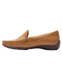 Easy Steps Travis Leather Loafers in Tan