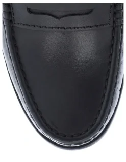 Easy Steps Tudor Flat Shoes in Black Leather