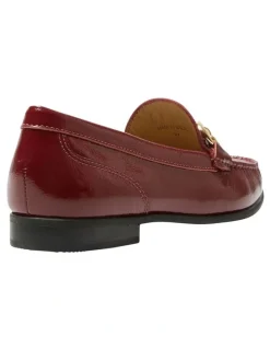 Easy Steps Tuscany Loafers in Cherry Patent