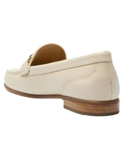 Easy Steps Tuscany Loafers in Bone