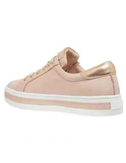 Easy Steps Ultra Blush Glove Sneakers