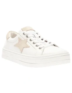 Easy Steps Ultra Sneakers in White