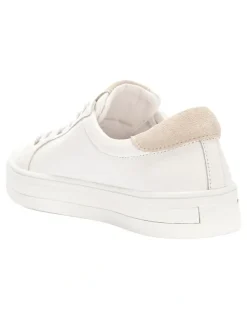Easy Steps Ultra Sneakers in White