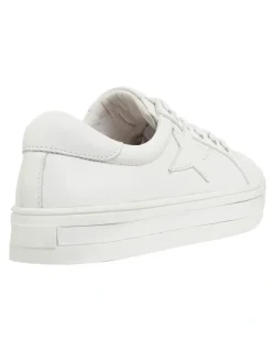 Easy Steps Ultra Sneakers in White Leather