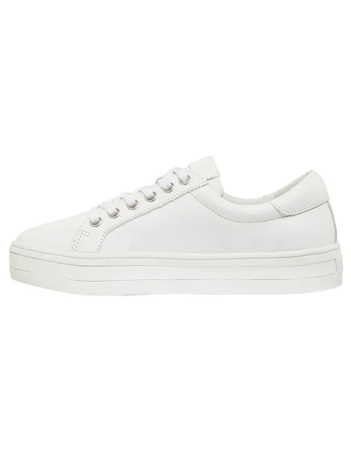Easy Steps Ultra Sneakers in White Leather