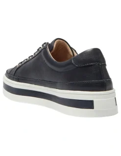 Easy Steps Uruguay Sneakers in Navy Leather