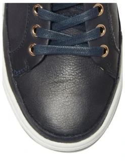 Easy Steps Uruguay Sneakers in Navy Leather