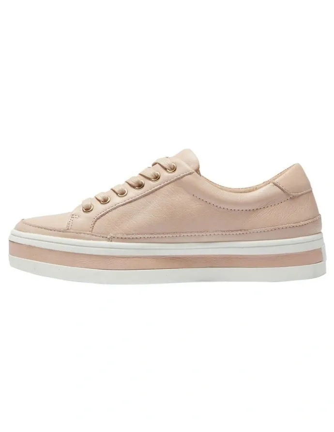Easy Steps Uruguay Sneakers in Blush Leather