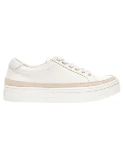 Easy Steps Uruguay Sneakers in White
