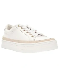 Easy Steps Uruguay Sneakers in White