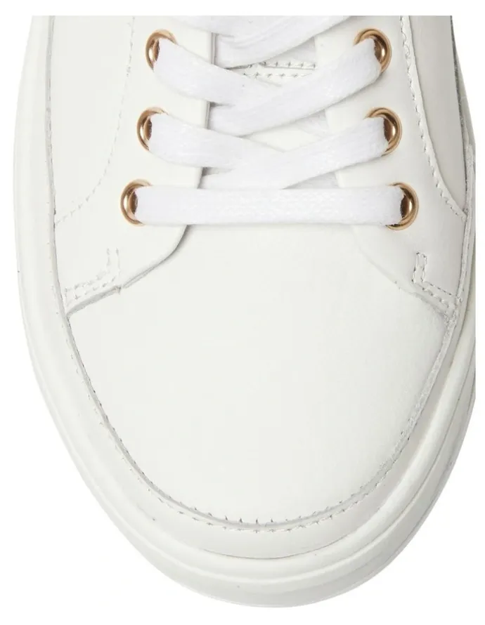 Easy Steps Uruguay Sneakers in White Leather