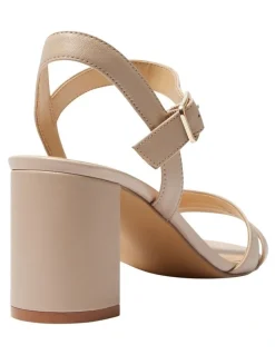 Easy Steps Utopia Leather Sandals in Blush