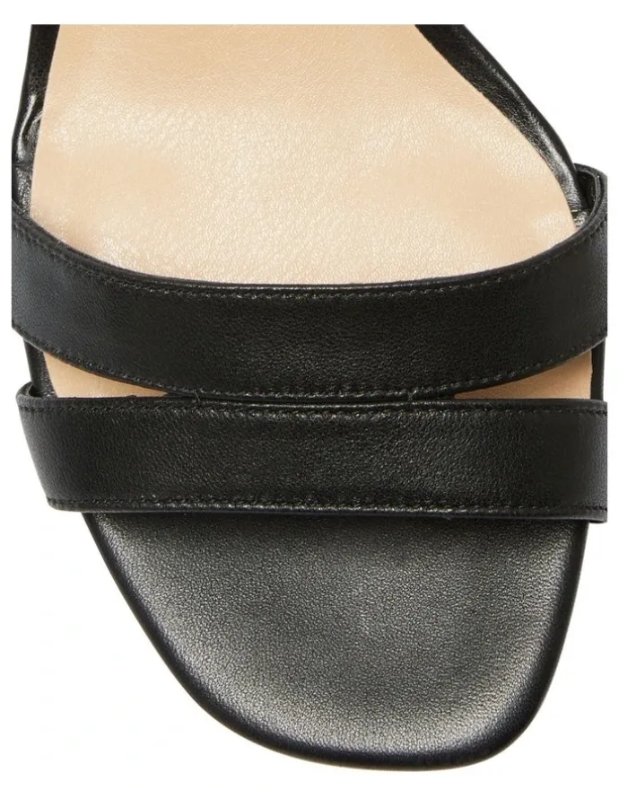 Easy Steps Utopia Leather Sandals in Black
