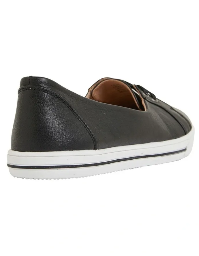 Easy Steps Vectra Black Glove Sneakers