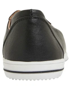 Easy Steps Vectra Black Glove Sneakers