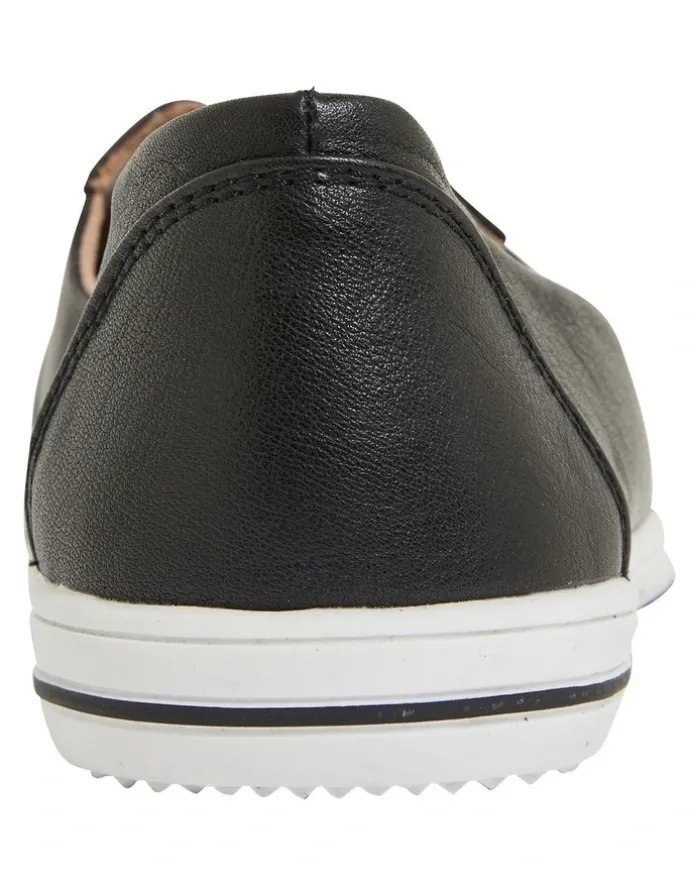 Easy Steps Vectra Black Glove Sneakers