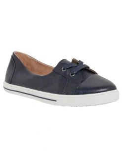 Easy Steps Vectra Navy Glove Sneakers