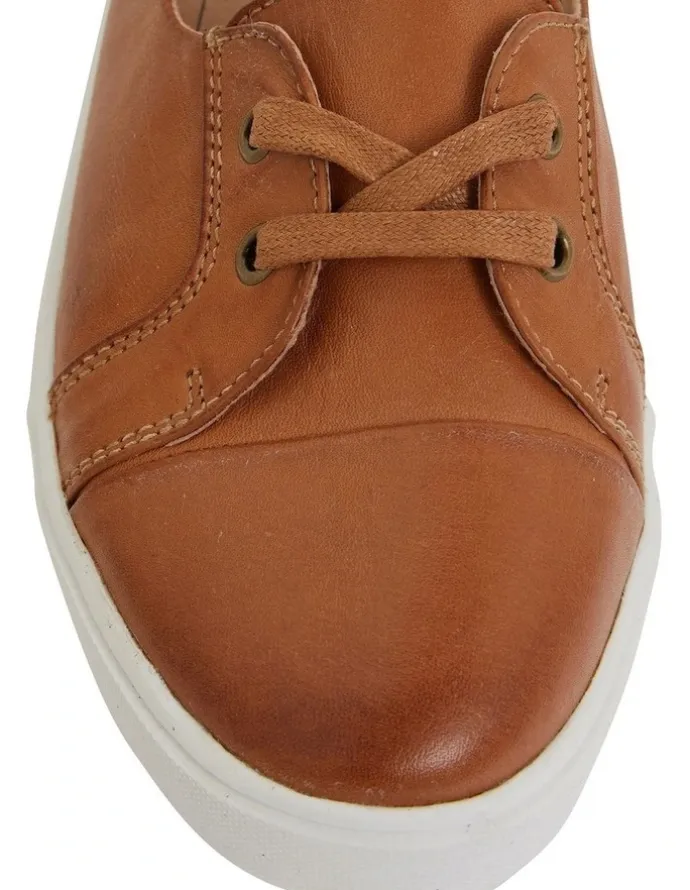 Easy Steps Vectra Tan Glove Sneakers