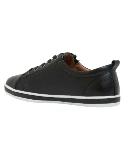 Easy Steps Whisper Sneakers in Black Leather