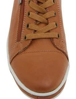 Easy Steps Whisper Sneakers in Tan Leather