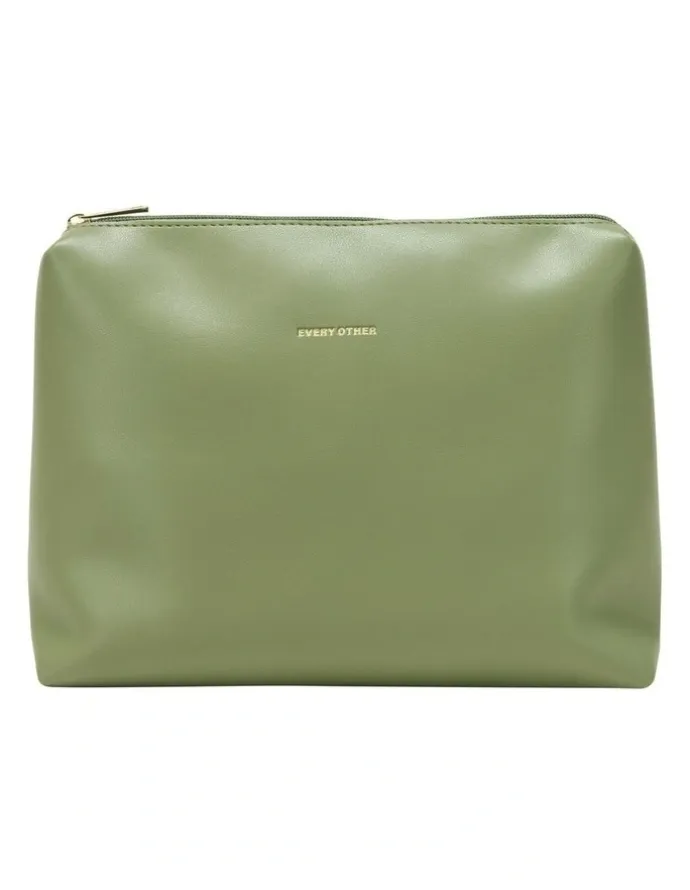 Every Other LARGE STRAW TOTE IN NATURAL STRAW WITH OLIVE TRIM