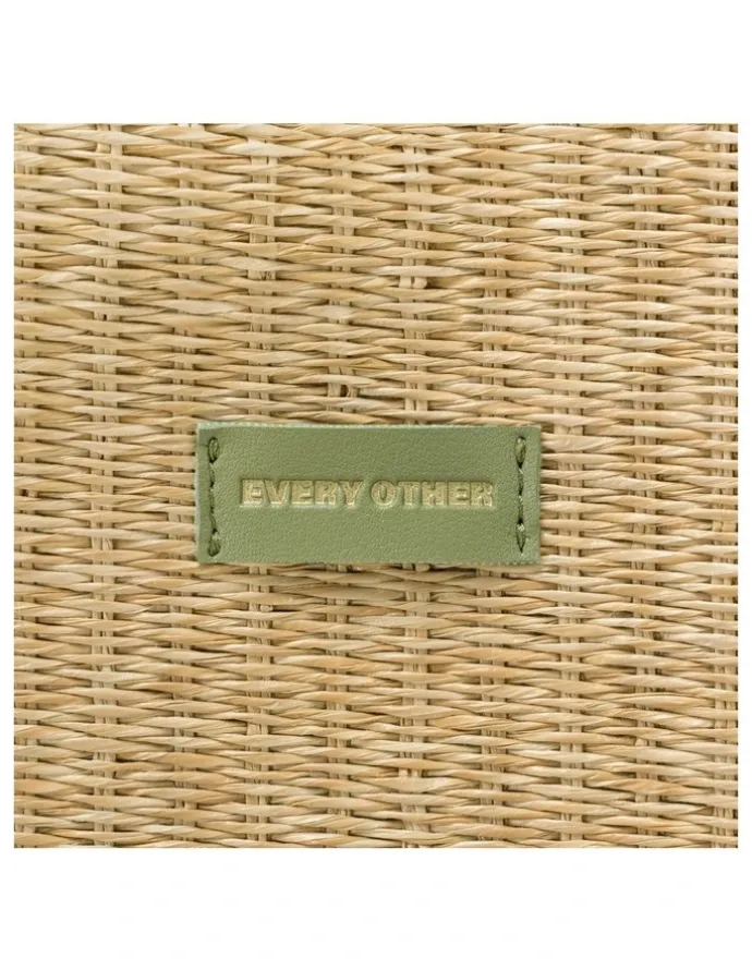 Every Other LARGE STRAW TOTE IN NATURAL STRAW WITH OLIVE TRIM