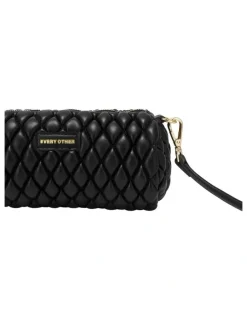 Every Other QUILTED BARREL BAG IN BLACK