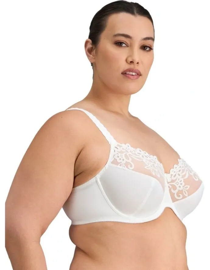 Fayreform Coral Underwire Bra in White