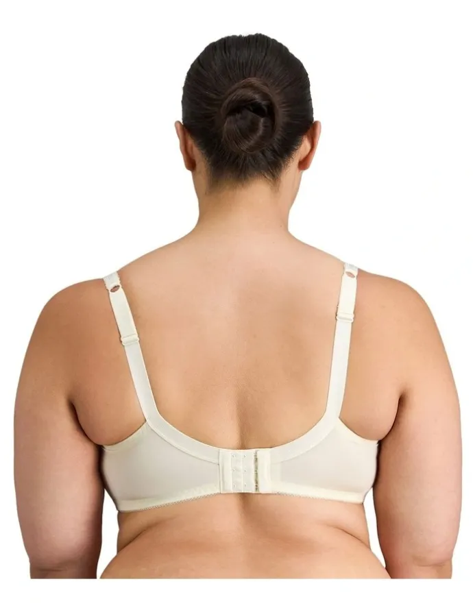 Fayreform Delicate Lace Underwire Bra in Ivory/Cream Tan