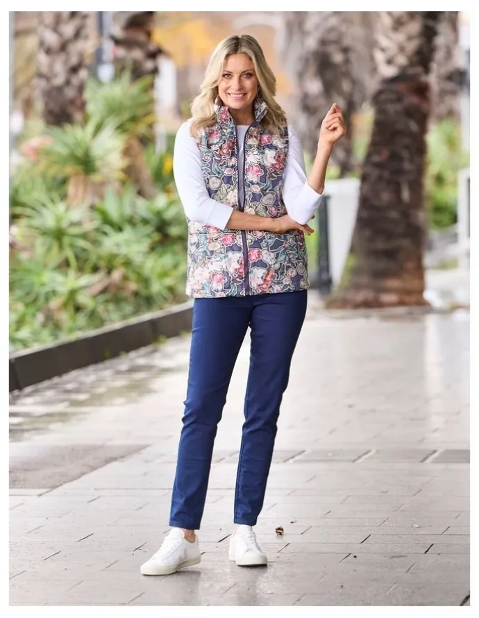Fella Hamilton Suzy Stretch Long Pull On Jeans in Indigo