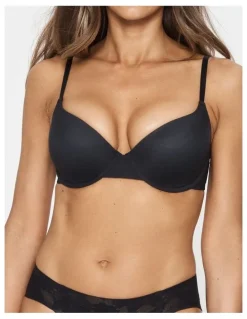 Fine Lines Attitude T-shirt Bra in Black