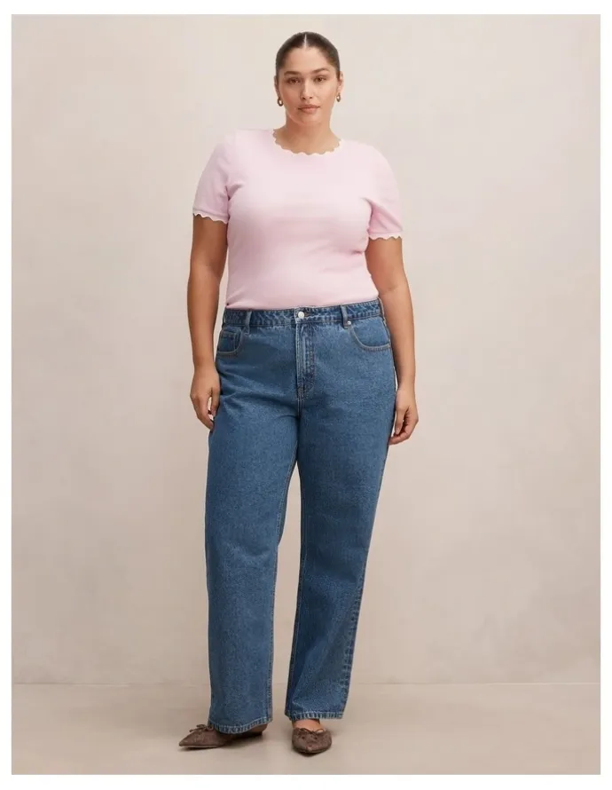 Forever New Curve Rebecca Scallop Trim T-Shirt in Pink