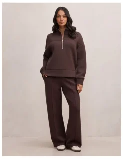 Forever New Hailey Ribbed Detail Lounge Jumper in Chocolate