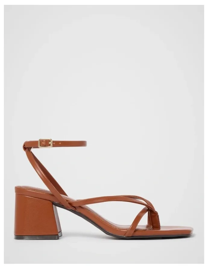 Forever New Hallie Toe Thong Block Heel Sandals in Brown