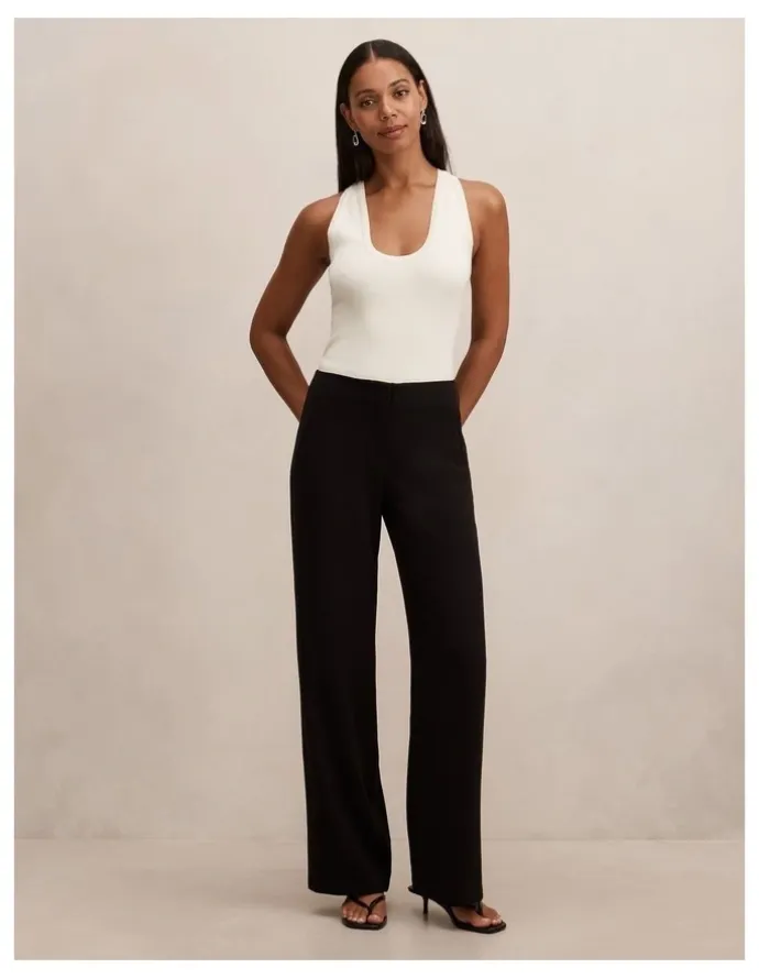 Forever New Lizzie Mid Rise Pants in Black