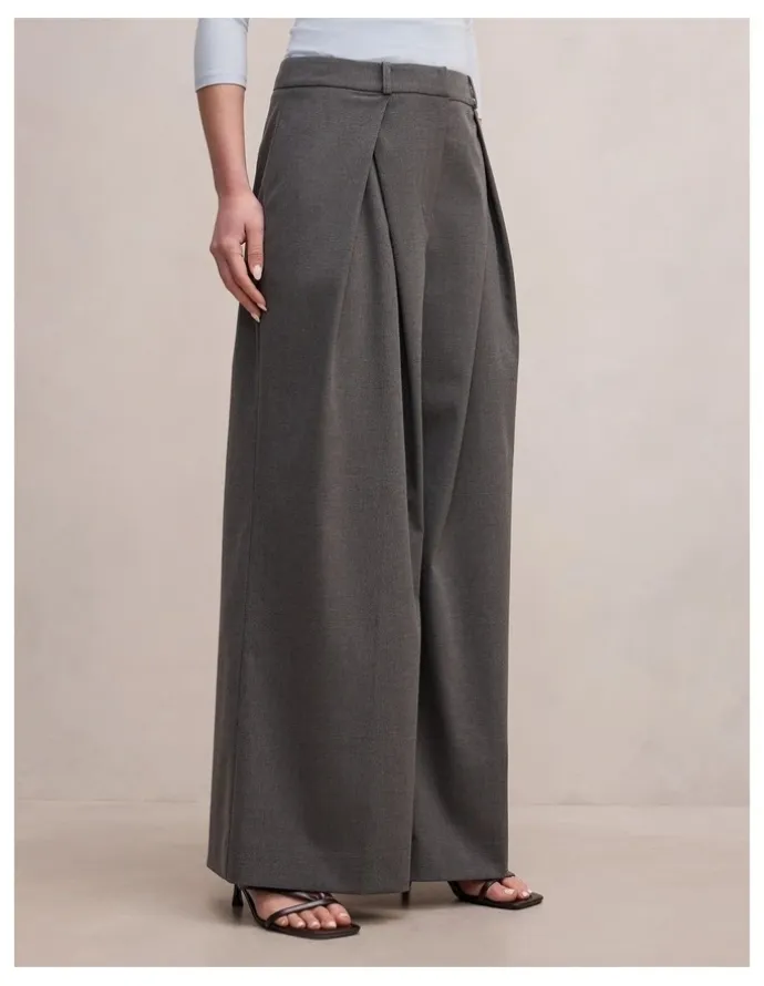 Forever New Orla Overlap Pants in Grey