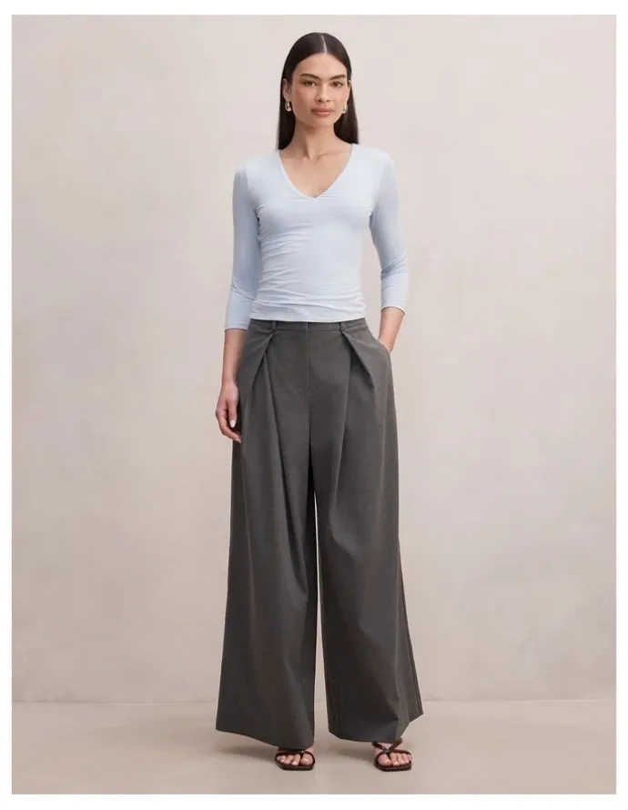 Forever New Orla Overlap Pants in Grey